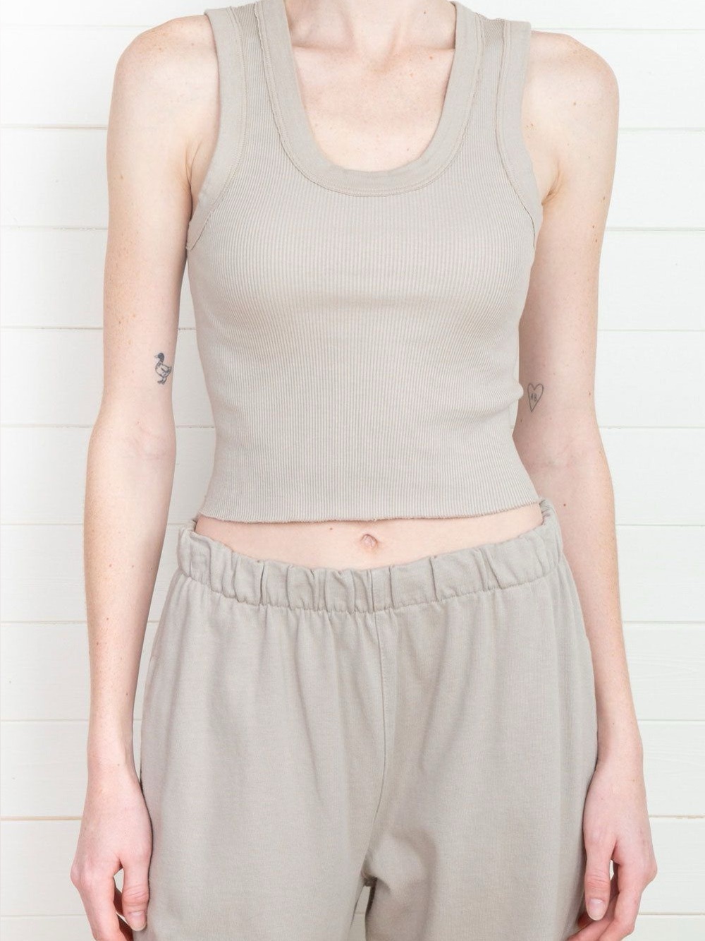 Brandy Melville Connor cotton Ribbed Cropped tank top strechy Tan dark beige S M